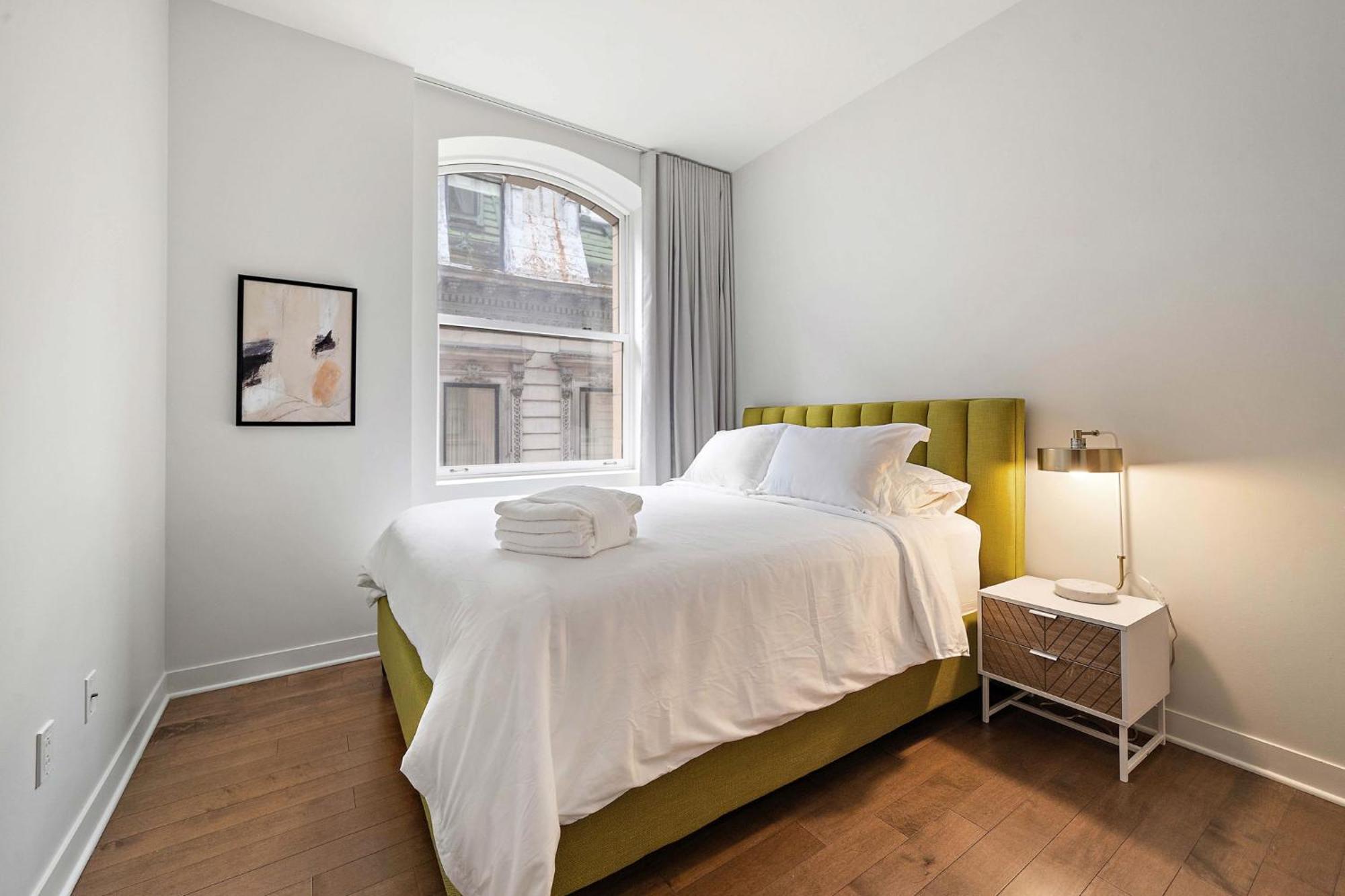 The Nomad Saint Jacques Apartment Montreal Bagian luar foto